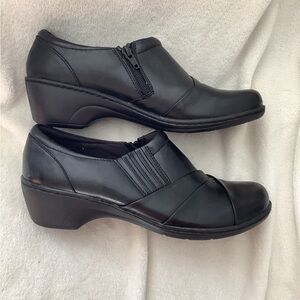Clarks Black Leather Comfort Slip-On, Like New, Women’s 9.5